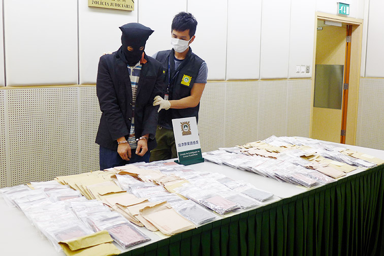 200 mainlanders cheated in job referral scam: police