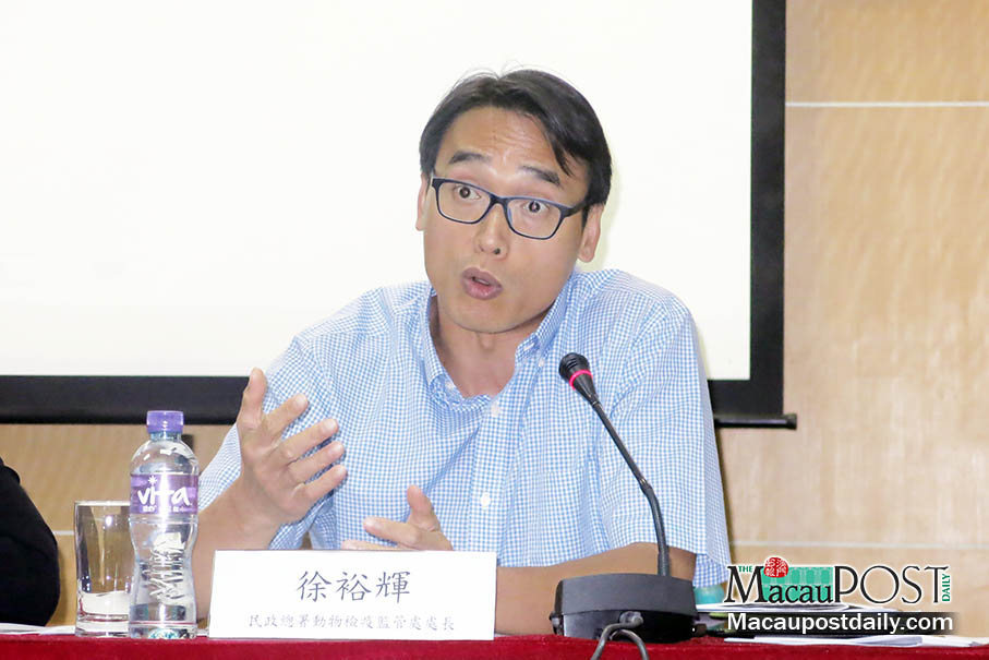 Residents ask officials about  dog muzzling