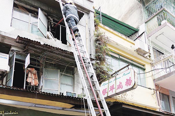 Woman burnt in fire caused  by short circuit