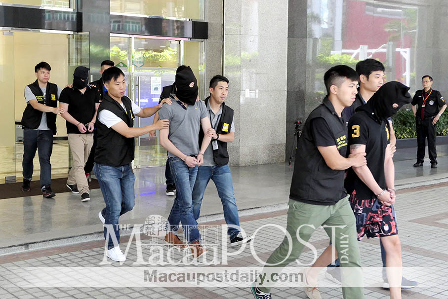 3 men nabbed for seriously assaulting man