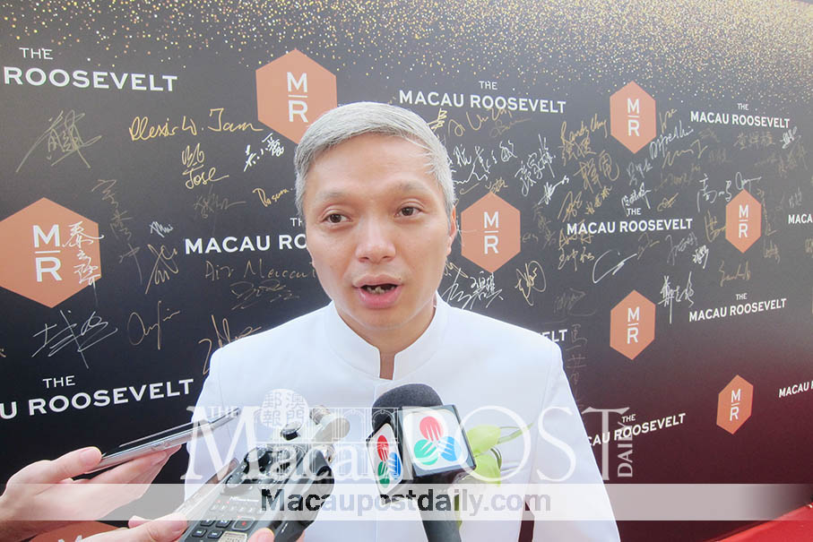 Roosevelt opens with 30 gaming tables, 90 slot machines