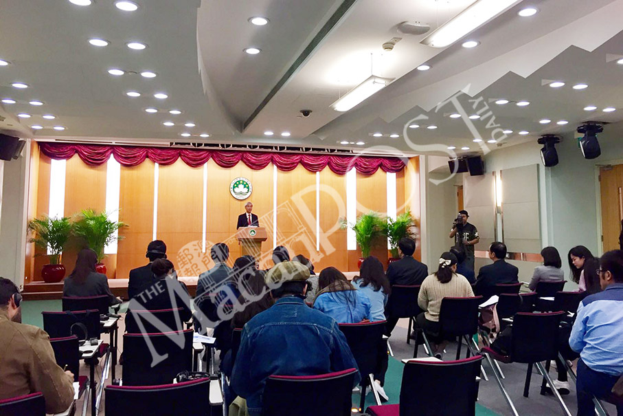 Govt to allow cross-border light vehicle passenger services