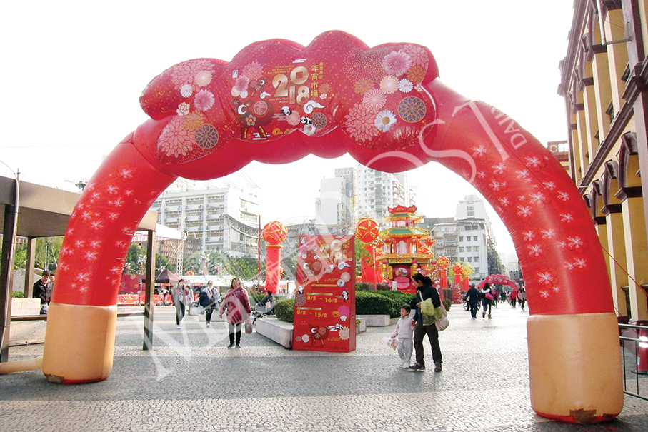 Mutts dominate CNY markets