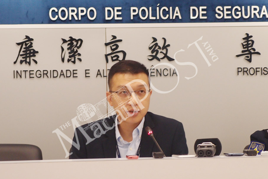 Mainlander cheats money changer out  of HK$68,700: police