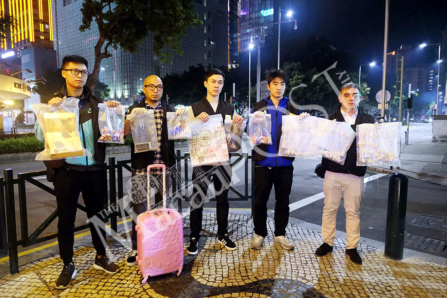 Drug mule swallows 1 kg of Ice worth 3 million patacas: police