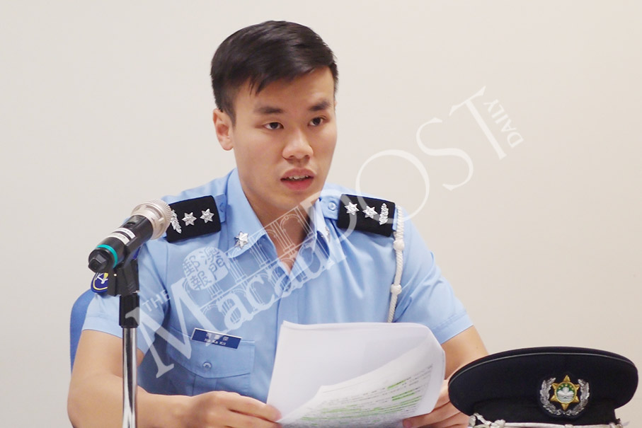 Woman attempts to grab  cop’s gun: police  