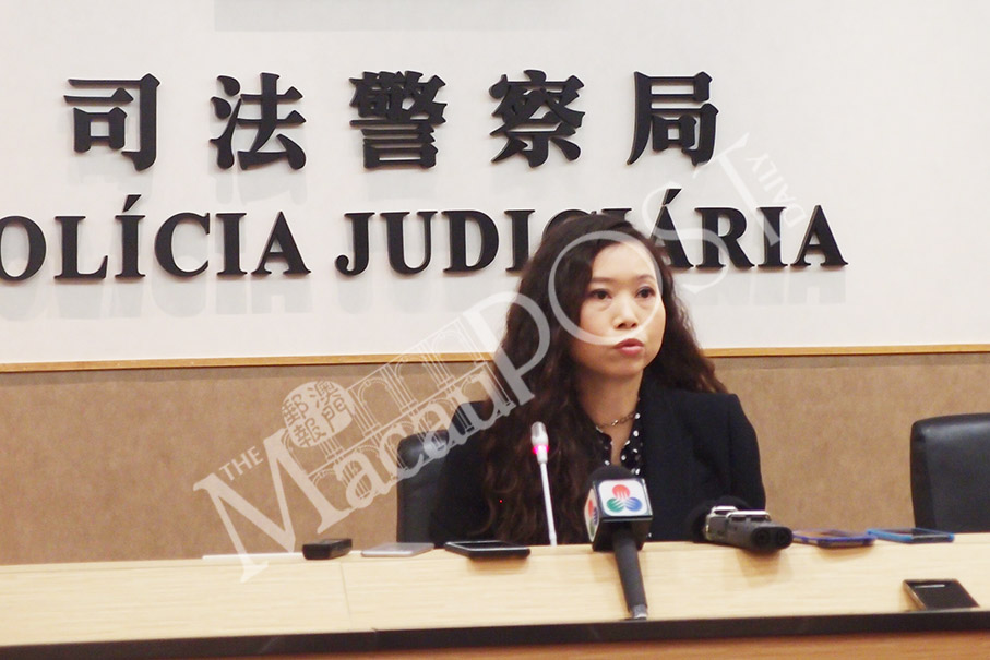 Telecom shop scams customers by  giving wrong phones: police