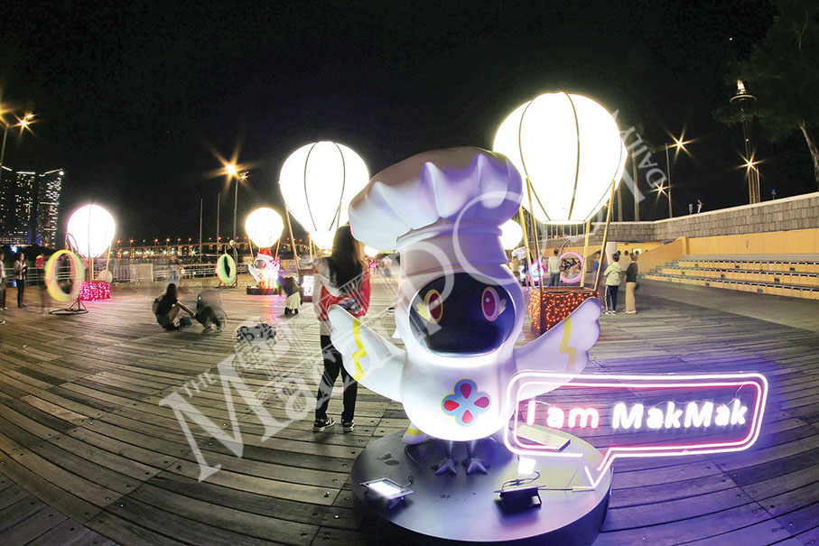 Festival lights up city’s past & present