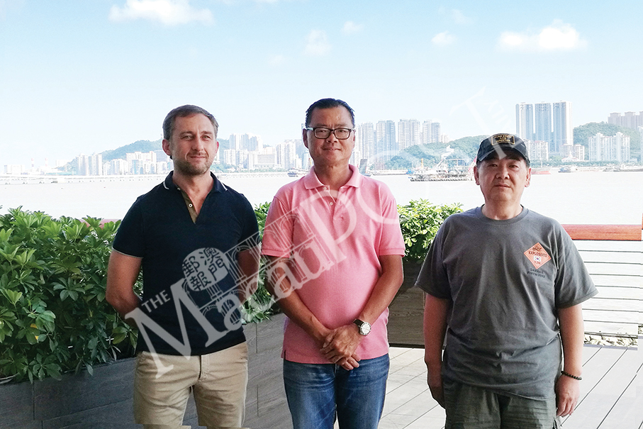 Rival firework teams offer ‘passion’ & ‘born afresh’ themes