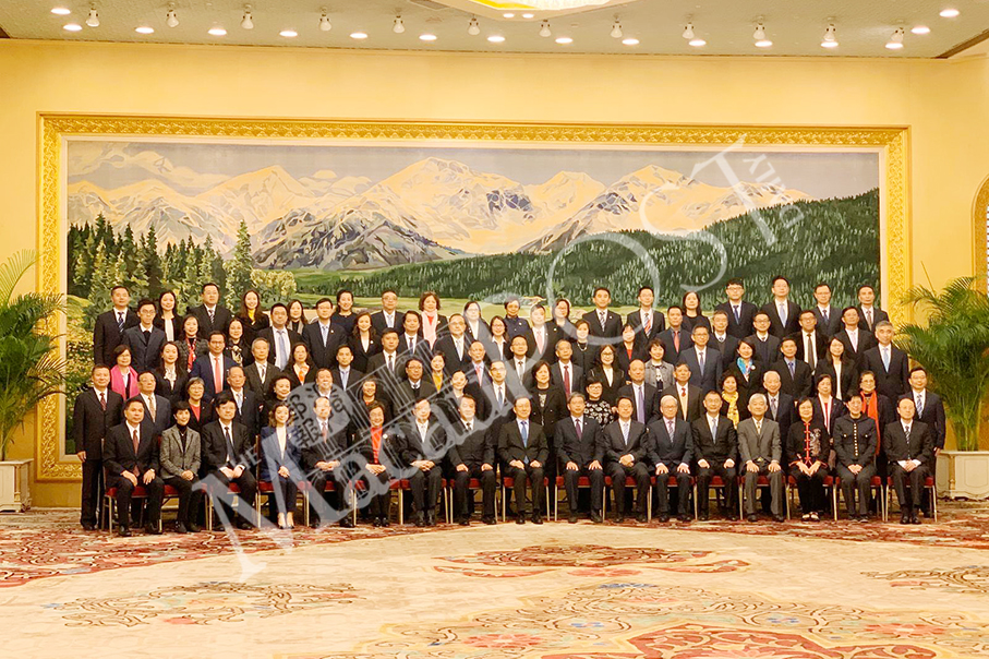 Vice Premier Han meets, praises 3 groups from Macau