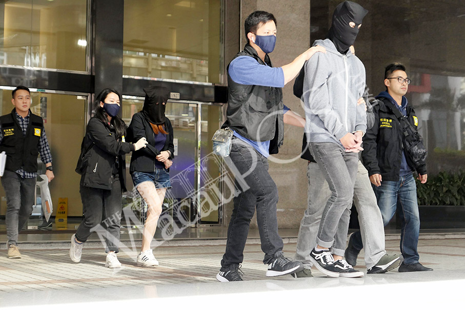 HK boy, woman nabbed for smuggling, selling drugs