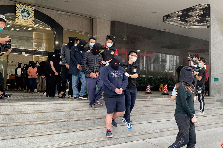 12 nabbed for 9-million-pataca health voucher fraud 