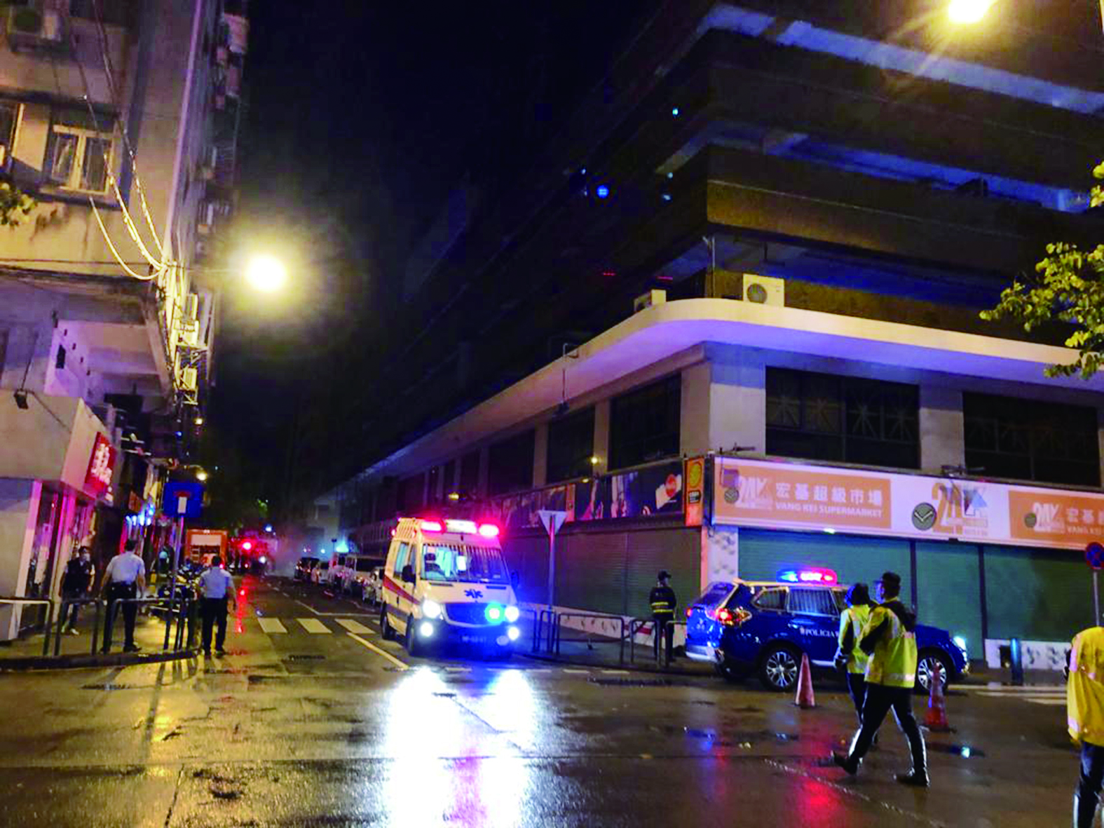 Fire in Fortune Tower’s switch room causes blackout, 2 in hospital