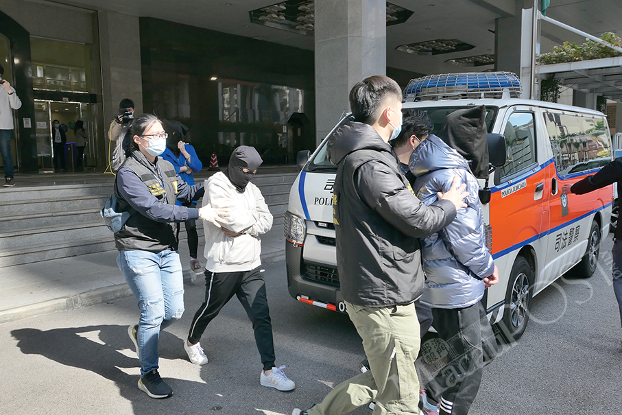 Drug trio caught red-handed: police 