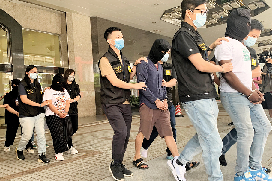 African-Asian gang nabbed for online fraud & money laundering