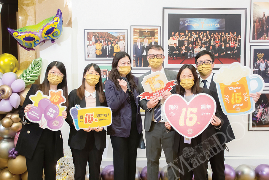 Sands celebrates staffs’ 15-year & 10-year service anniversaries
