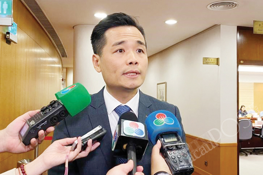 Health chief reaffirms periodic COVID-19 infection peaks in foreseeable future