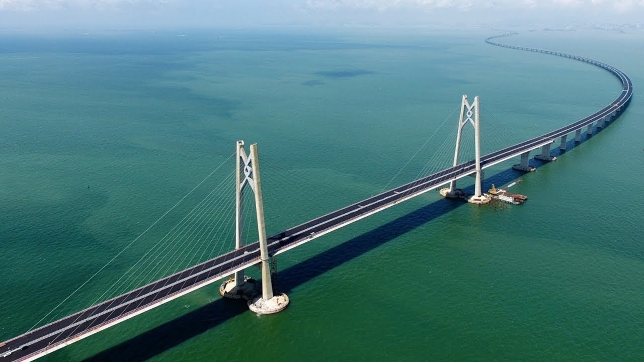 HK-Zhuhai-Macau Bridge passes completion review