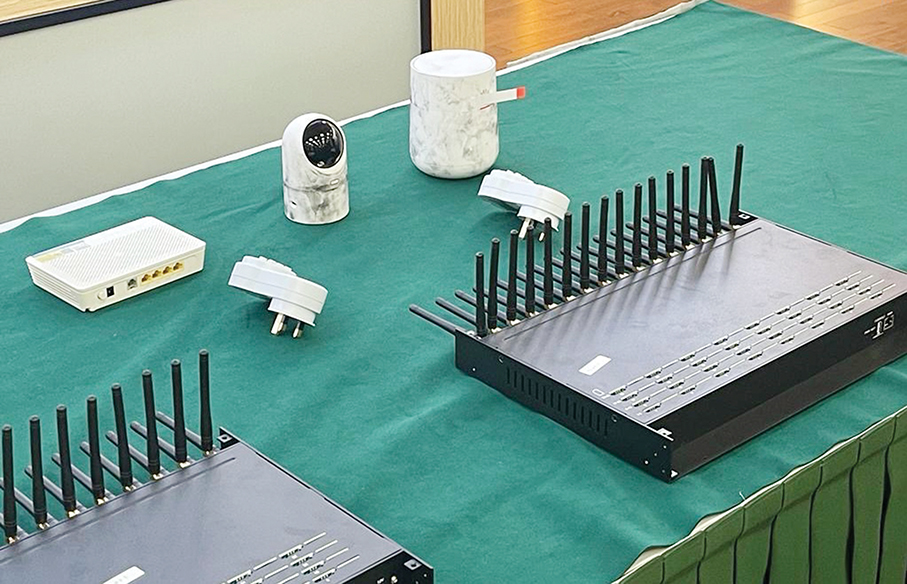 Female uni student nabbed for aiding phone fraud gang: police