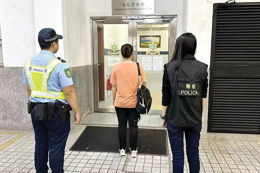 Police nab mainland worker for theft-by-finding