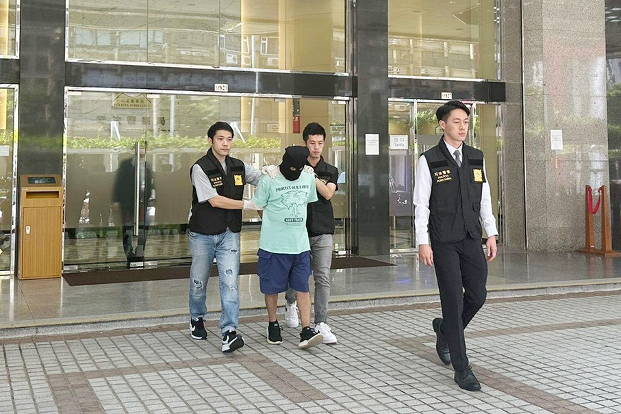 Dealer collects 180,000 patacas from ‘guess who I am’ scam victims: police