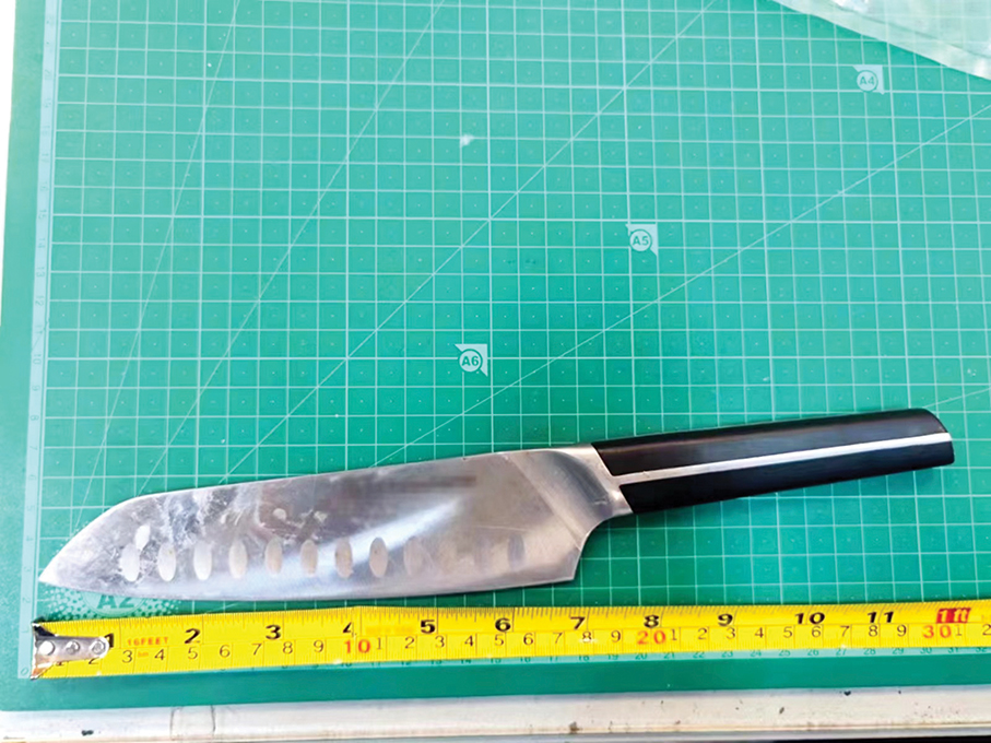 Local man nabbed for taking knife to file complaint