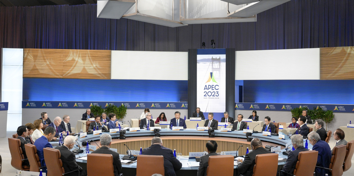 Xi puts forward proposals on APEC cooperation in next 'golden 30 years'