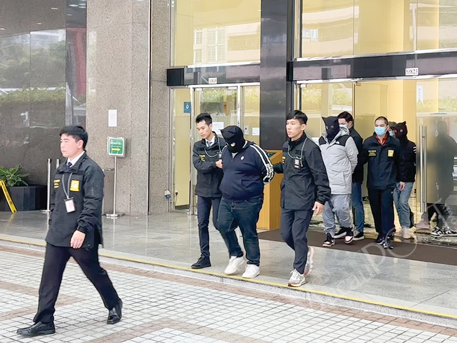 Male quartet cheat casino loan shark out of HK$138,000: police