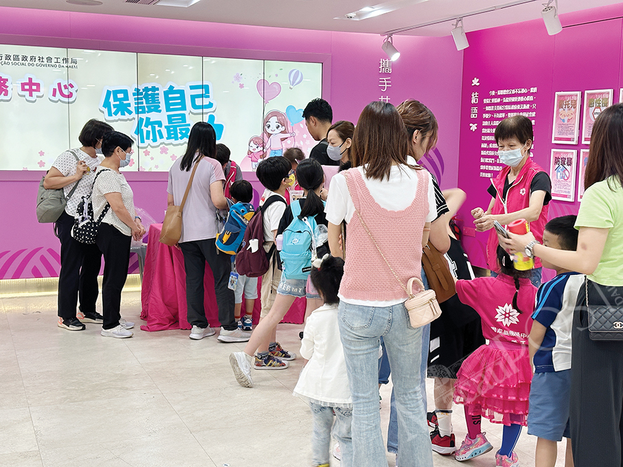 Fu Luen launches parents’ guide to sex education for 3-12-year-olds