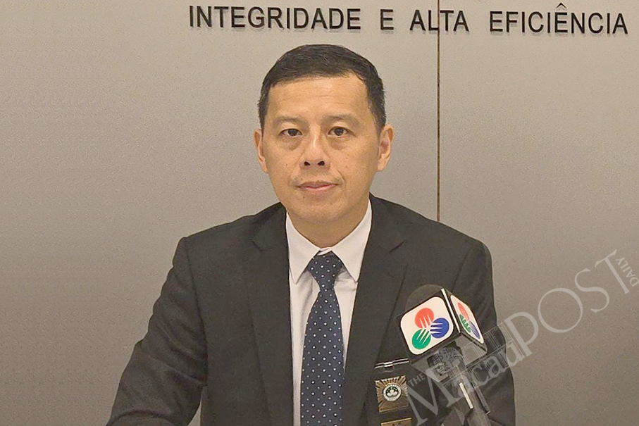 Man cheats illegal currency exchange dealer