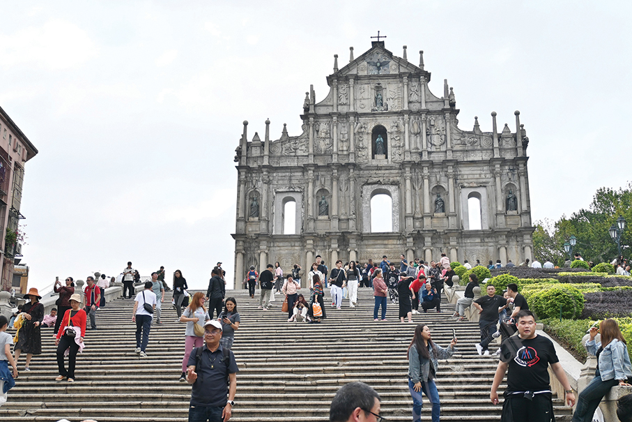 Int’l tourists talk about how likely they would recommend Macau: vox pop